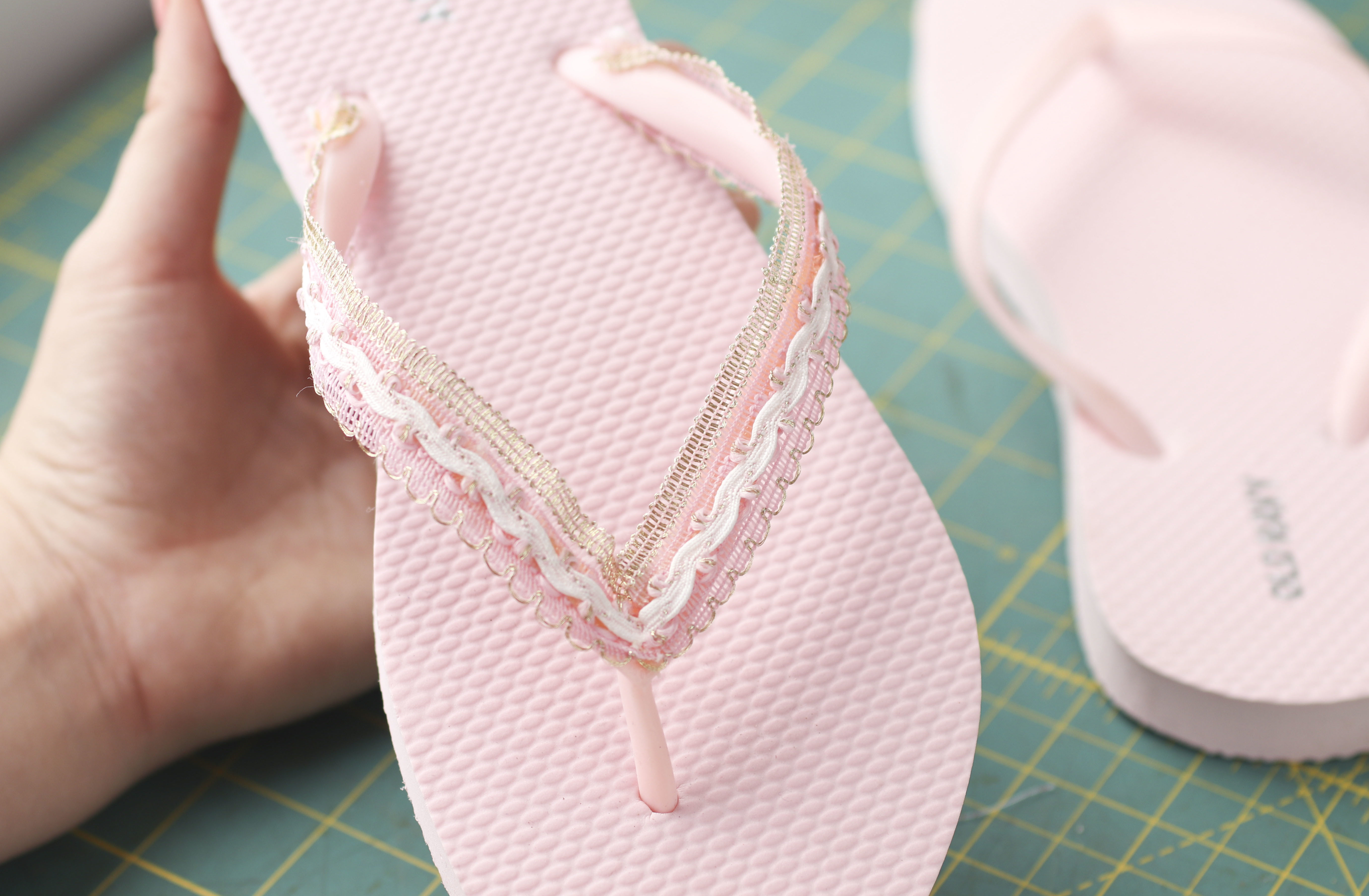 Flip Flops with Trim - Six Clever Sisters