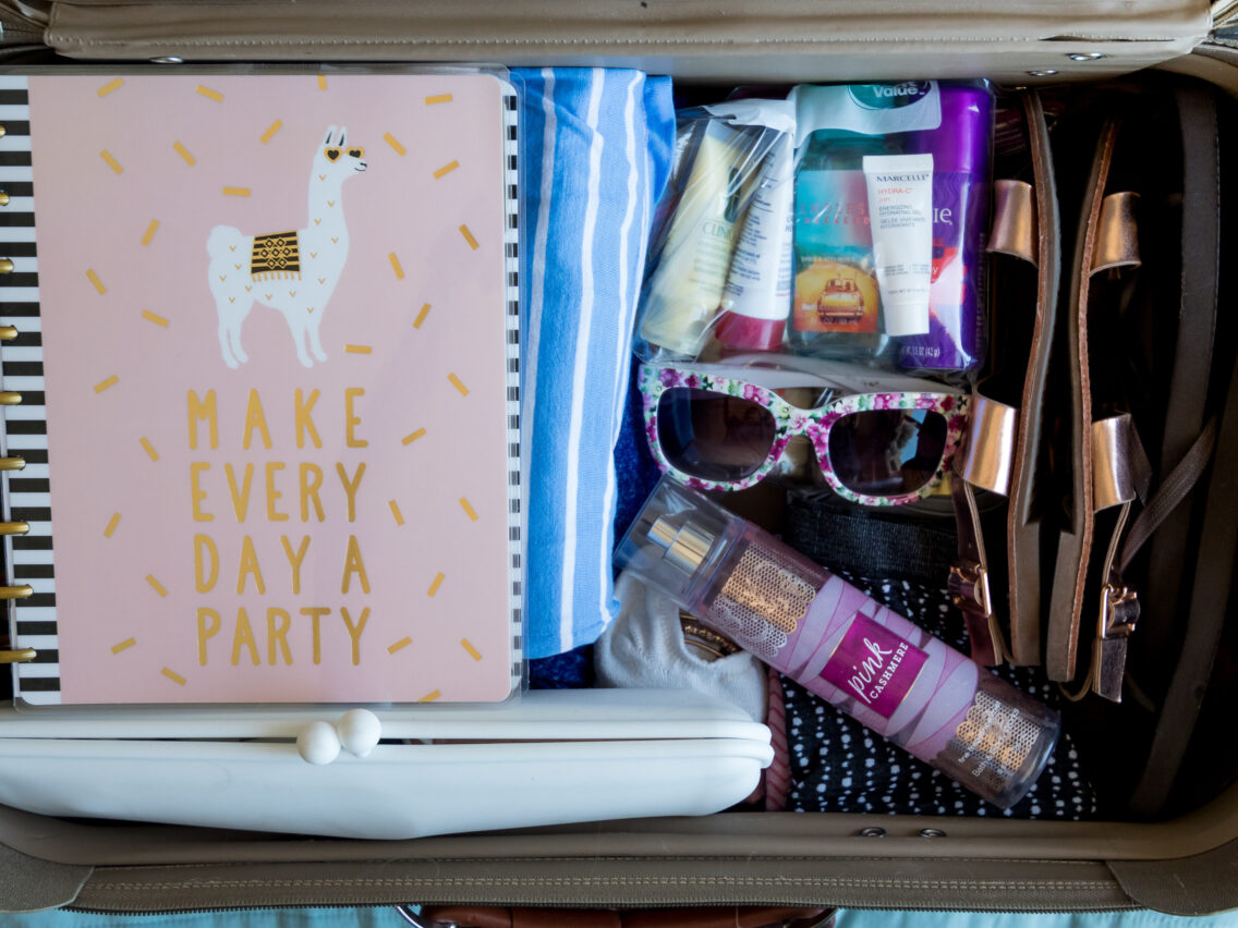 How to Pack for a Flight – 9 Space-Saving Tips to Make Traveling a Breeze