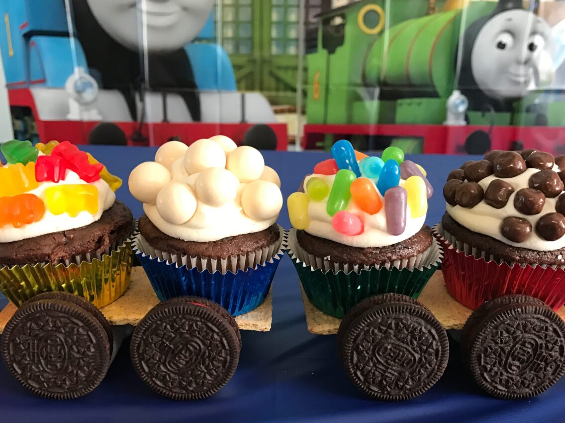 ‘Thomas’ Cupcake Train
