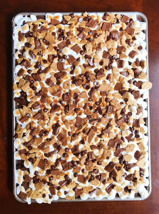 S'mores Bars To Feed A Crowd | July 4 | Sheet Pan Dessert | 4th of July | Recipe | Dessert | Chocolate | S'mores | Campfire | Hershey's | Dessert Bars | Marshmallow | For A Crowd