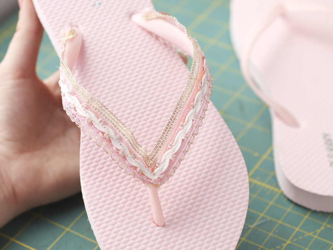 Flip Flops with Trim