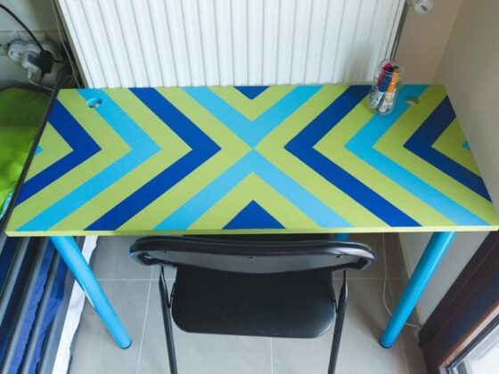 Easy DIY Kids Desk {on a budget}