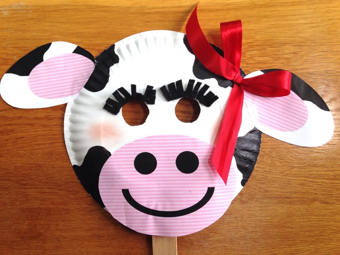 Chick-fil-A Cow Day { Paper Plate Cow Masks With Free Printables }