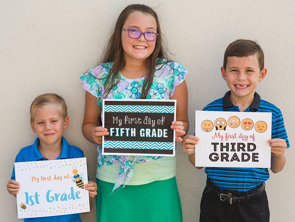 Back to School Signs {Free Printables}