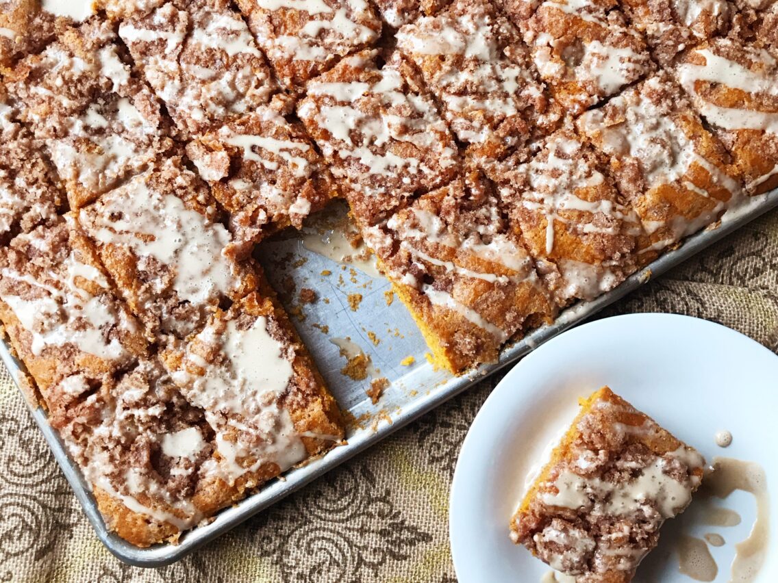 Pumpkin Streusel Bars {with Maple Glaze}
