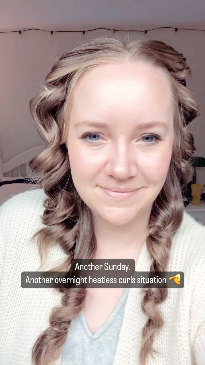 Happy St. Patty’s ☘️

Heatless curls link in bio 👩🏼‍🦱

I’ve been going strong with this method for two years now. It’s the only way to get my hair curled without having to take up time on Sunday mornings 🙌🏻