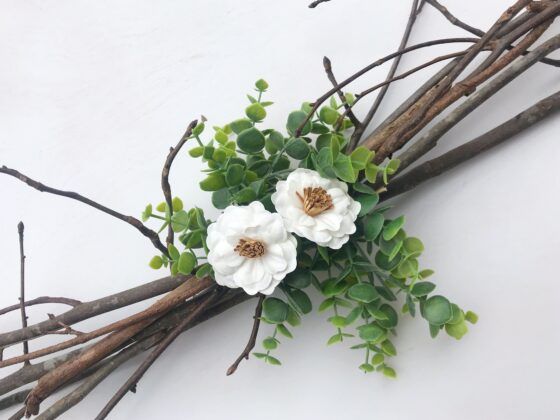 Easy DIY Rustic Centerpiece