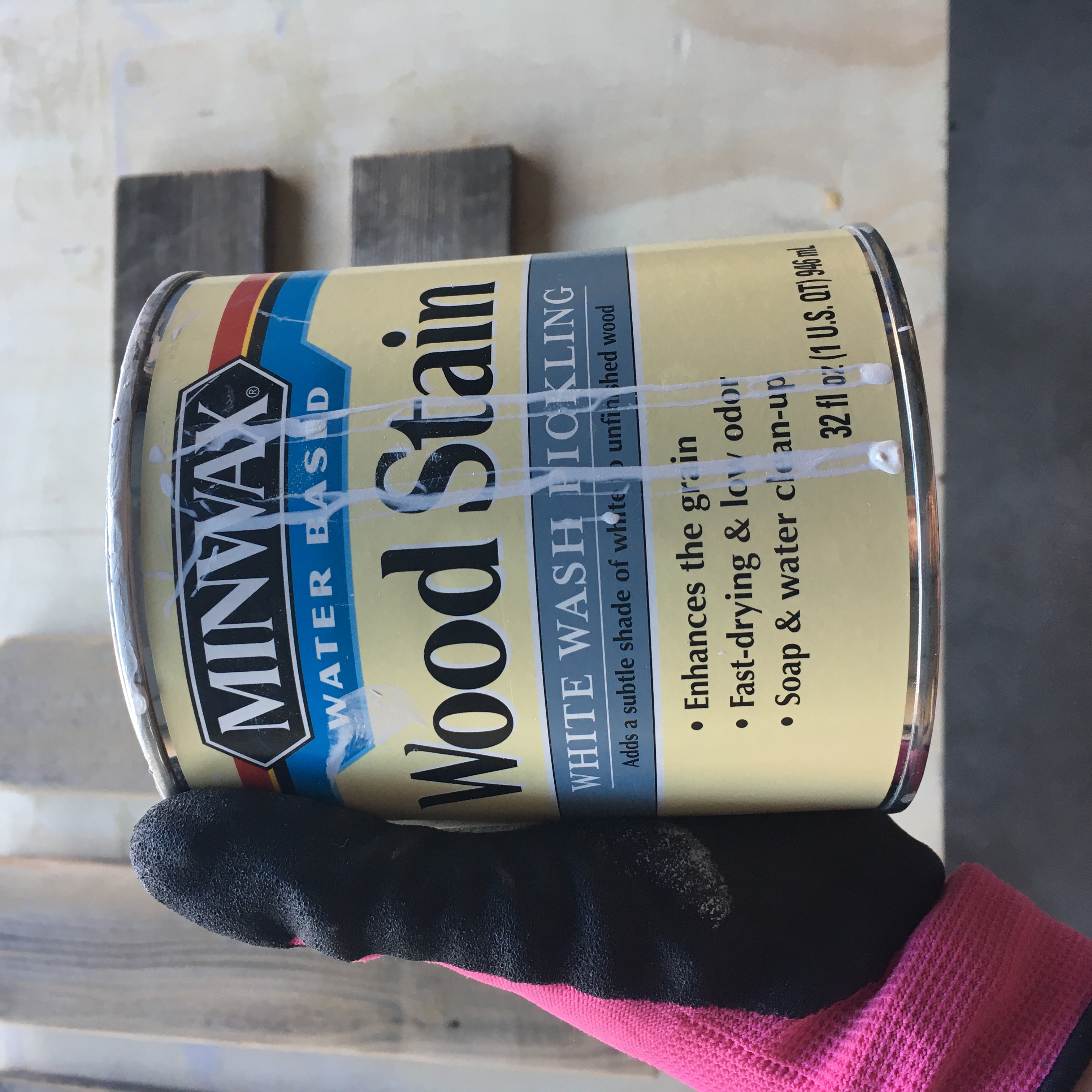 Wood Frame | Pallet Wood Frame | Reclaimed Wood Frame | DIY Wood Frame | DIY Pallet Wood Project | Use old wood to make this adorable frame! Find the tutorial at SixCleverSisters.com