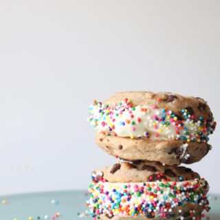 Cashew Coconut Turmeric Granola