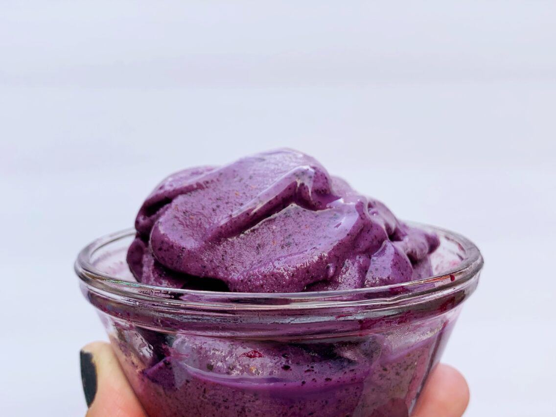 Easy Frozen Fruit Yogurt