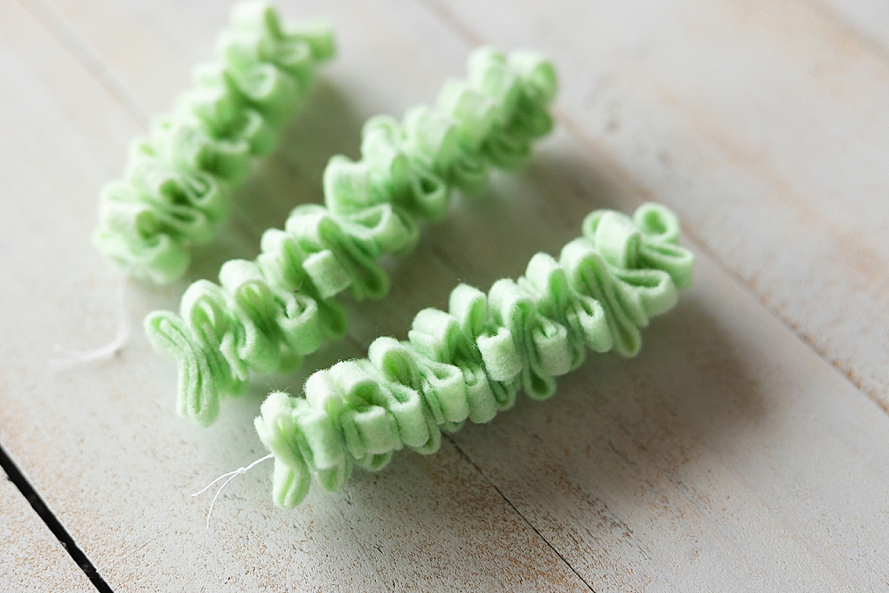 Donkey’s Tail Felt Succulents {Crazy Easy!}