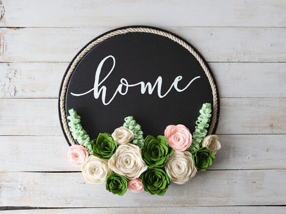 Pizza Pan Welcome Sign