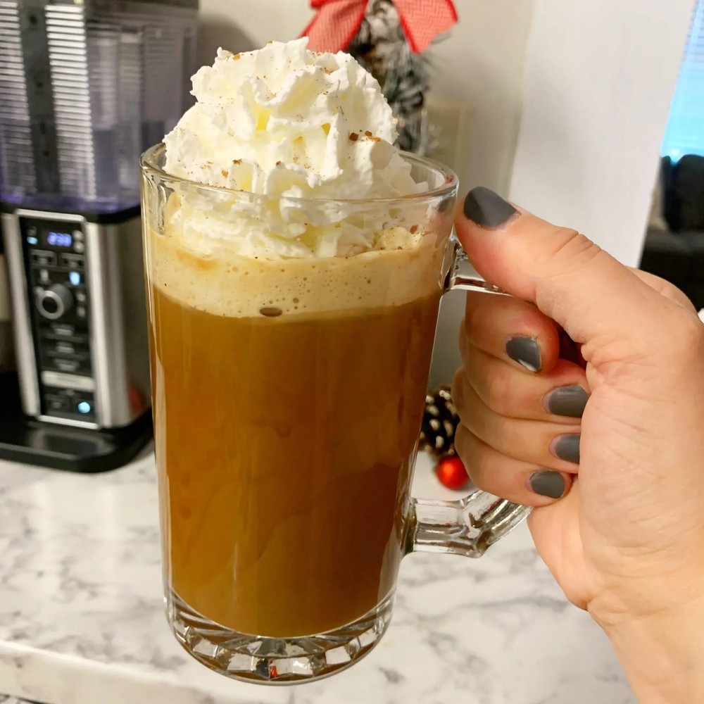 You guyssssss - this 𝐆𝐢𝐧𝐠𝐞𝐫𝐛𝐫𝐞𝐚𝐝 𝐂𝐨𝐟𝐟𝐞𝐞 recipe. So good!⁣
Spices are added to the grounds, and molasses and brown sugar to the coffee . . .  mixed with cream and topped with whipped cream and cinnamon. Wow, so delicious!⁣
This recipe reminds me of my 𝘨𝘳𝘢𝘯𝘥𝘮𝘢'𝘴 𝘵𝘦𝘥𝘥𝘺 𝘣𝘦𝘢𝘳 𝘮𝘰𝘭𝘢𝘴𝘴𝘦𝘴 𝘤𝘰𝘰𝘬𝘪𝘦𝘴 she always made to hang on her Christmas tree. I still make those with my littles and they enjoy them :-)⁣
Find this recipe (and Grandma's Molasses Cookie recipe) at 𝗦𝗶𝘅𝗖𝗹𝗲𝘃𝗲𝗿𝗦𝗶𝘀𝘁𝗲𝗿𝘀.𝗰𝗼𝗺.⁣
⁣
#sixcleversisters #christmas #gingerbread #coffee #coffeetime #coffeelover #gingerbreadcoffee #gingerbreadlatte #molasses #gingerbreadmen #merrychristmas #holiday #happyholidays⁣
#coffeebreak #coffeegram #coffeelovers #coffeelife #flavoredcoffee #latte #recipe #holidayrecipe #rotd #instacoffee #cotd #coffeelove #christmastime