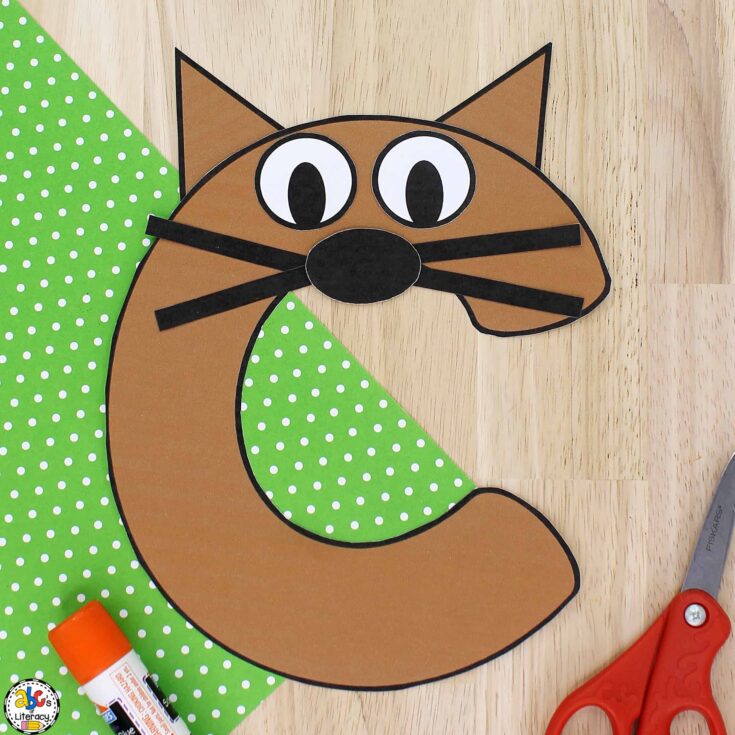 Cat Crafts | Cat Crafts for Kids | Cat Crafts for Preschoolers | Easy Cat Crafts | Cat Art Crafts | Cat Crafts for Toddlers | Cat Crafts for Kids Easy | Have kiddos who love kittens and cats? These cat crafts for kids will let them make something they love. They're great to use when learning the letter "C" too. #cat #craft #kids #craftsforkids #kidsactivities #activity