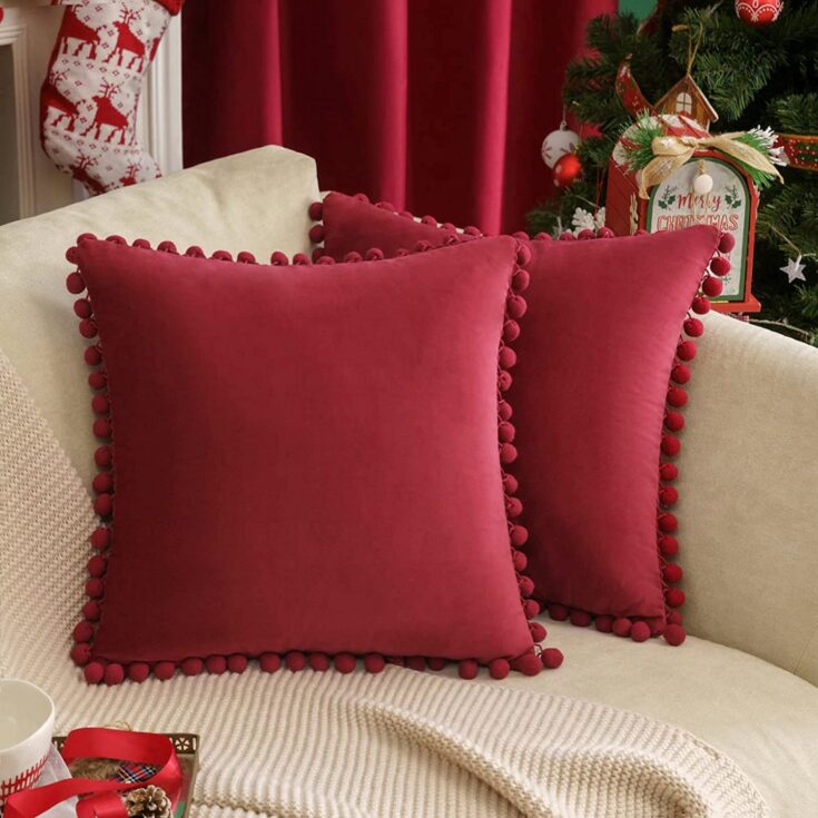 Christmas Pillow Covers | Christmas Pillow Covers 18 x 18 | Amazon Christmas Pillow Covers | Christmas Pillow Covers Amazon | Christmas Pillow Covers Living Rooms | Christmas Home Decor | Christmas Home Decor Ideas | Christmas Home Decor Living Room | Did you know adding a Christmas pillow cover to a pillow you already have is an easy way to add some Christmas decor to your home? Add some cute Christmas decor for cheap with these adorable pillows! #christmas #holiday #home #homedecor #christmas2022 #christmasdecor