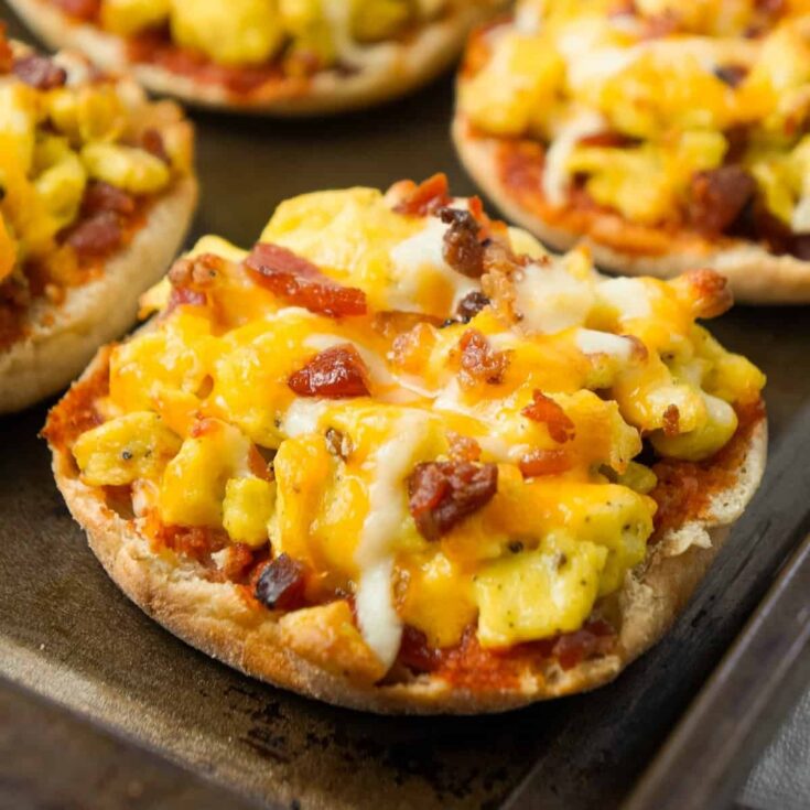 Image for English Muffin Breakfast Pizzas