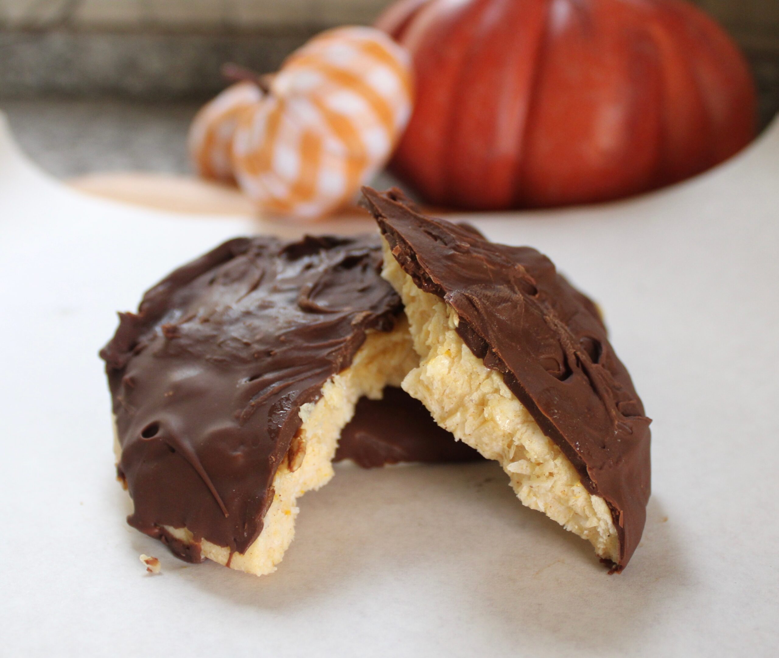 Pumpkin Spice Maple Yogurt Clusters