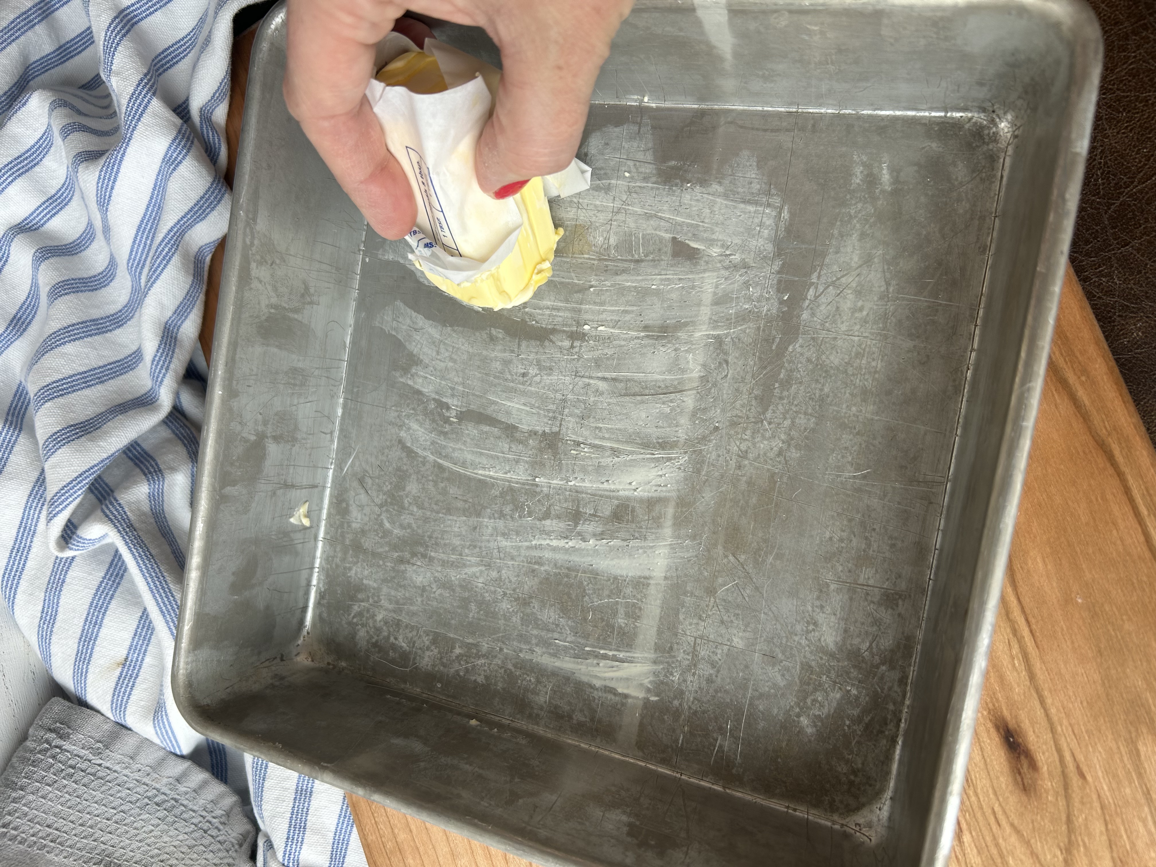 Peanut Butter Rice Krispie Treats | Marshmallows | Summer Dessert | Treat for kids | No bake Dessert | Easy snack | Peanut butter snack | Party Food | Six Clever Sisters 