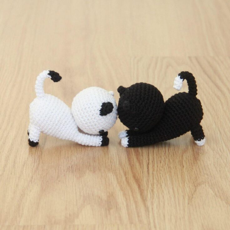 Image for Playing Cats Crochet Pattern