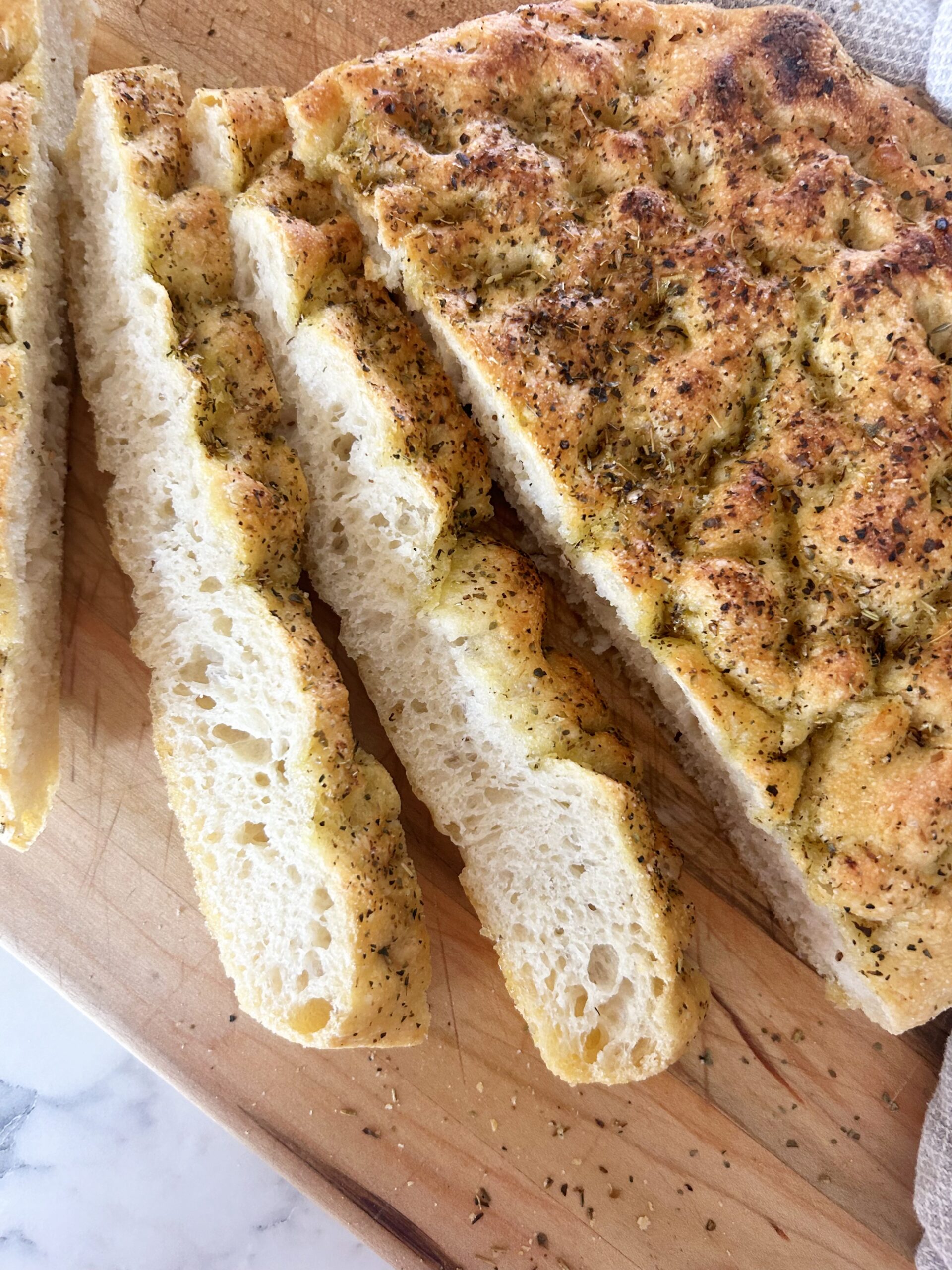 Best focaccia recipe | Easy Focaccia | Bread recipes | Bread | Crusty Bread | Bread for beginners | Bread recipes homemade | Bread recipes easy | focaccia | focaccia bread recipe | Six Clever Sisters