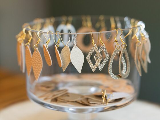 How to Make Faux Leather Earrings with Cricut (+Free SVG)!