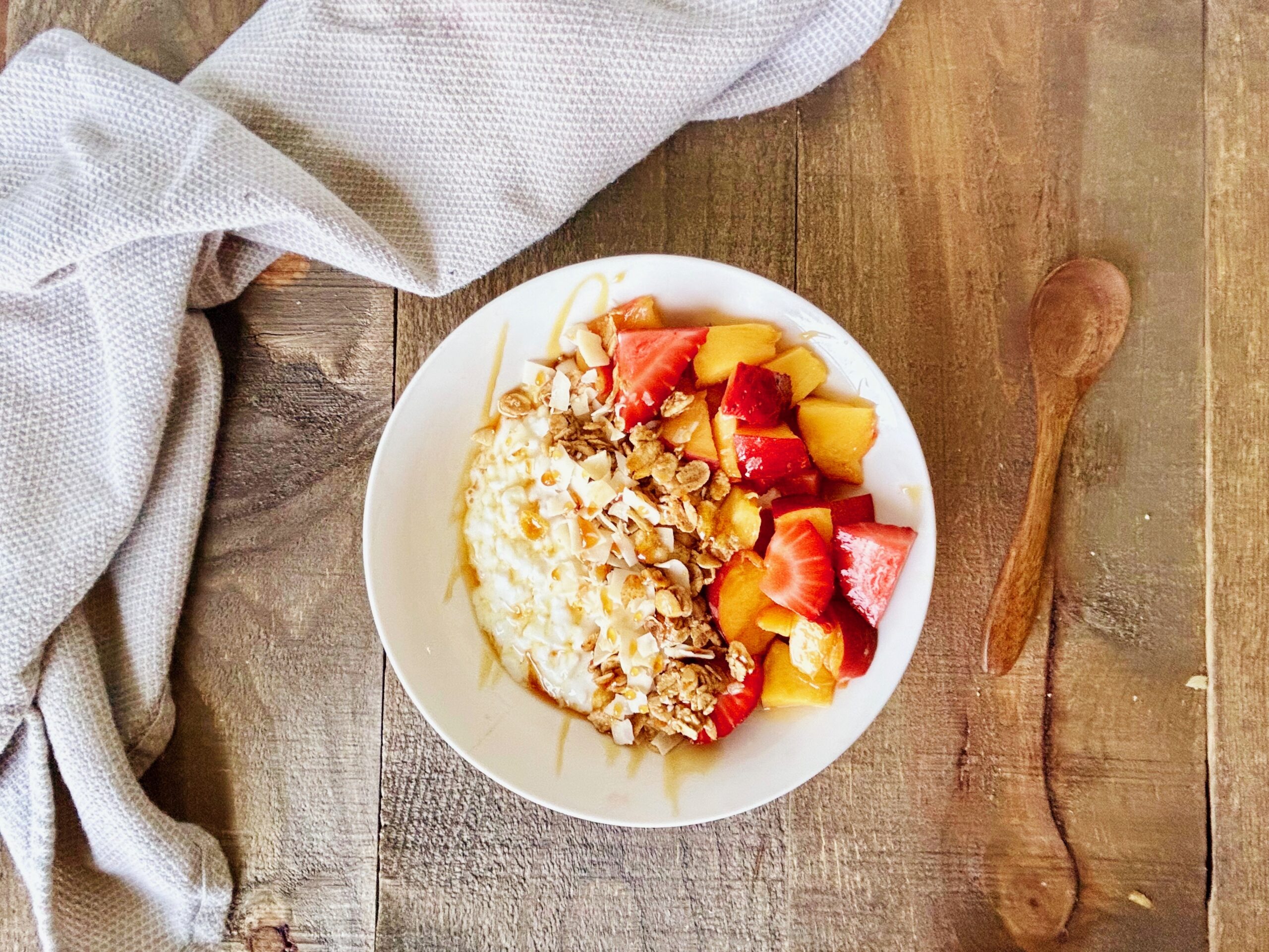 Strawberry Peach Cottage Cheese Breakfast Bowl