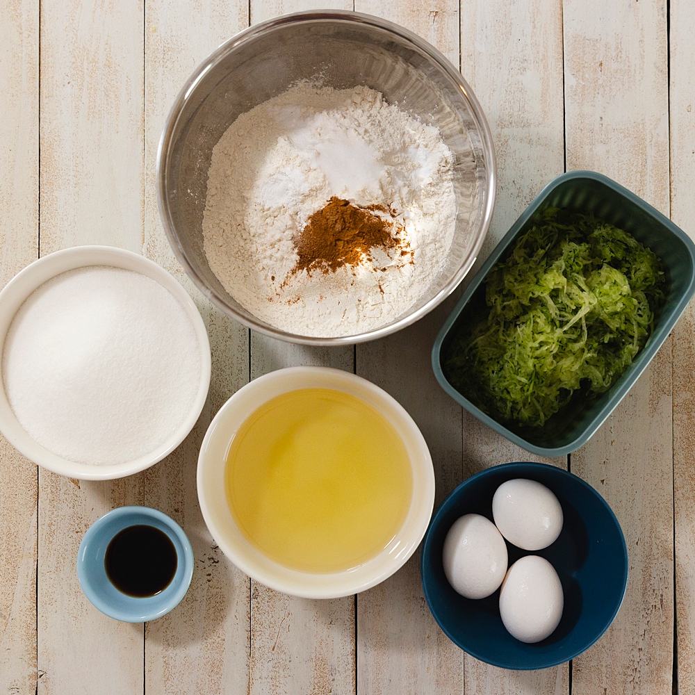 How to make zucchini sheet cake from scratch