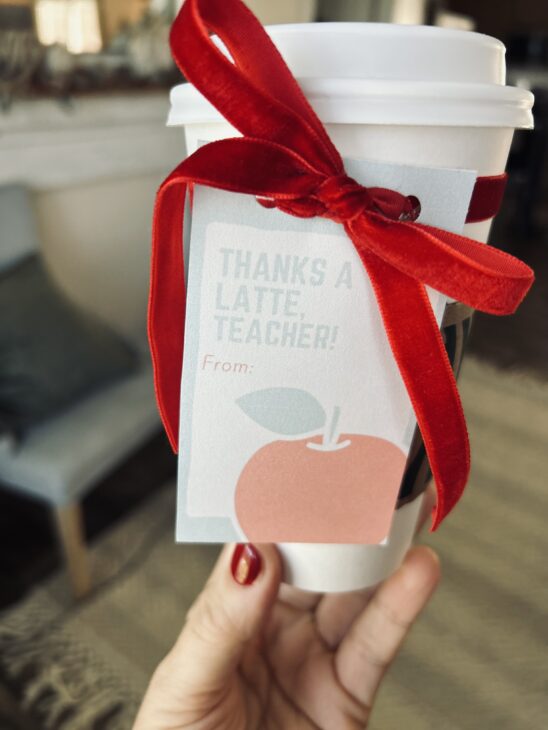 Thanks a Latte Printable Tag | Teacher Gift | Coffee Gift | Free Printable Card | Printable Gift Tag | Easy DIY Gift | Coworker Gift | Thank you Gift | Six Clever Sisters