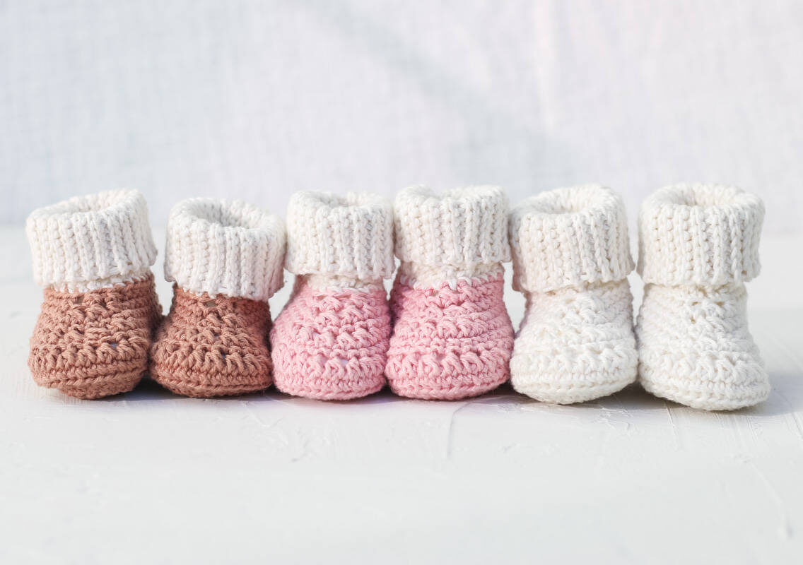 17 Free Patterns for Easy Crochet Baby Booties
