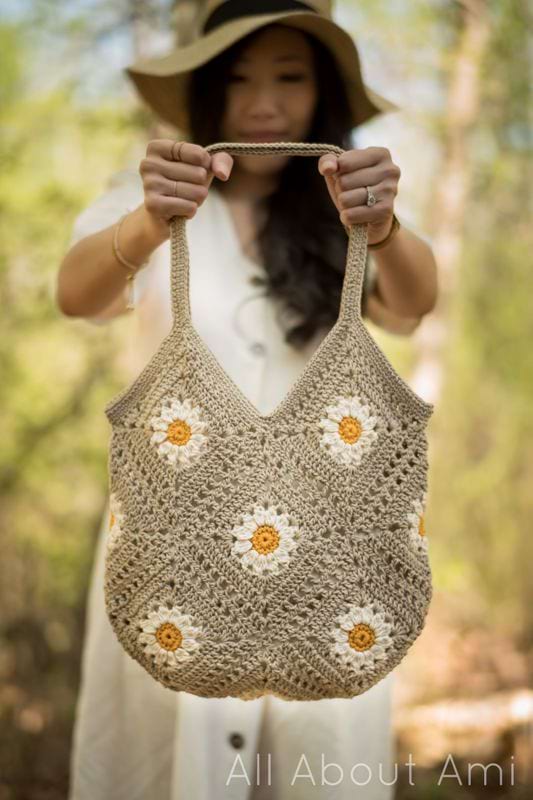 Image for Breezy Days Daisy Bag